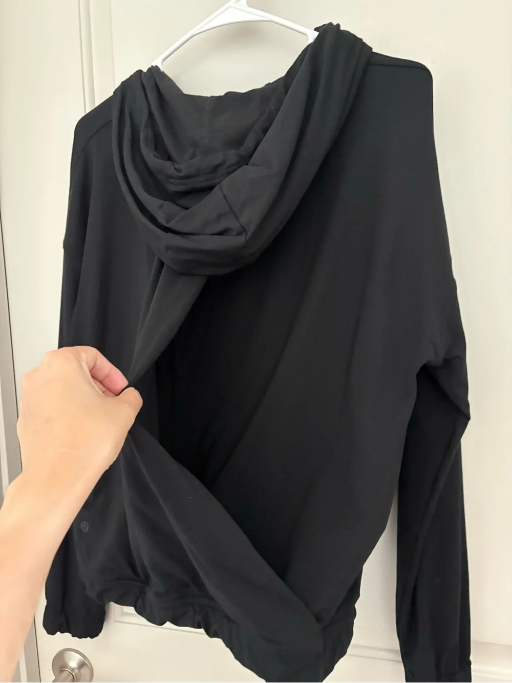 lululemon athletica Black Crewneck Hooded Sweater size 8